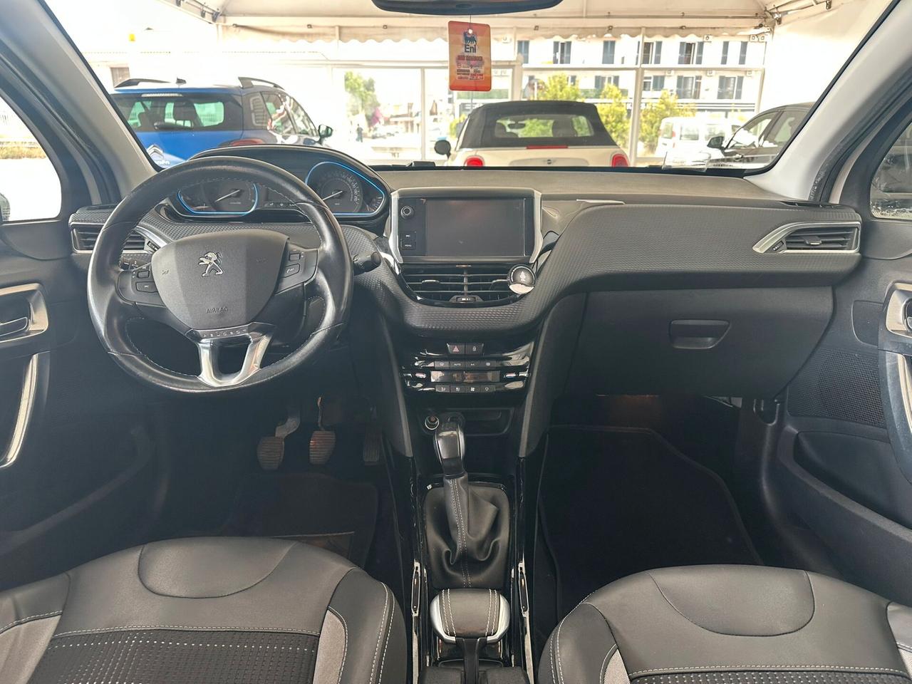 Peugeot 2008 BlueHDi 100 Allure 2016