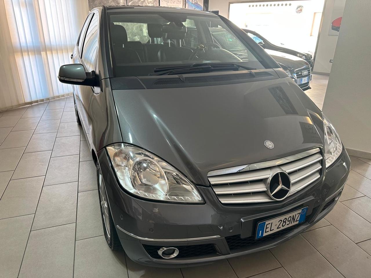 Mercedes-benz A 160 CDI BlueEFFICIENCY Premium