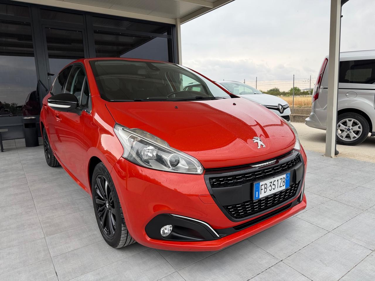 Peugeot 208 BlueHDi 75 5 porte Allure