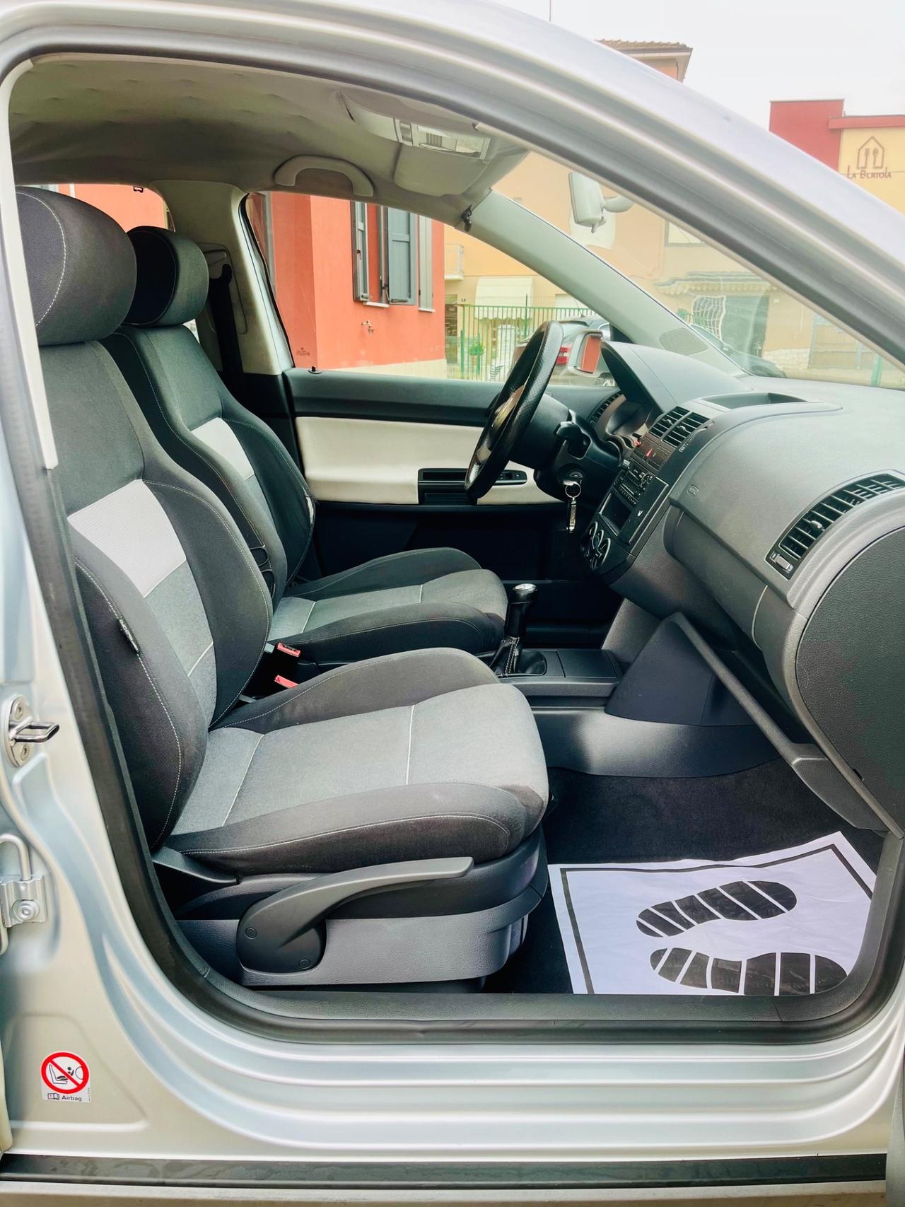 Volkswagen Polo Fun 1.4 75cv