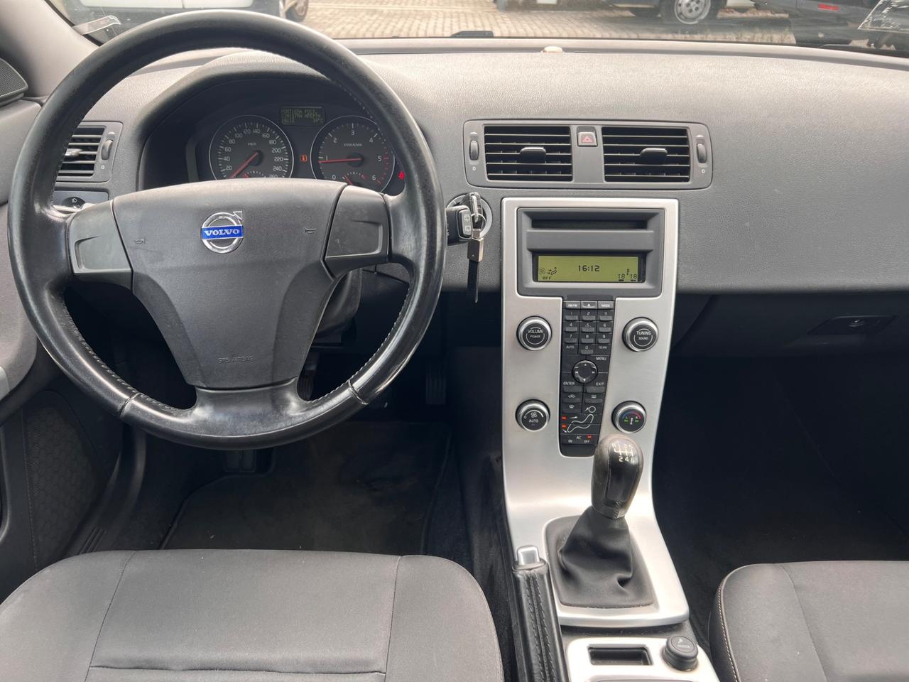 Volvo V50