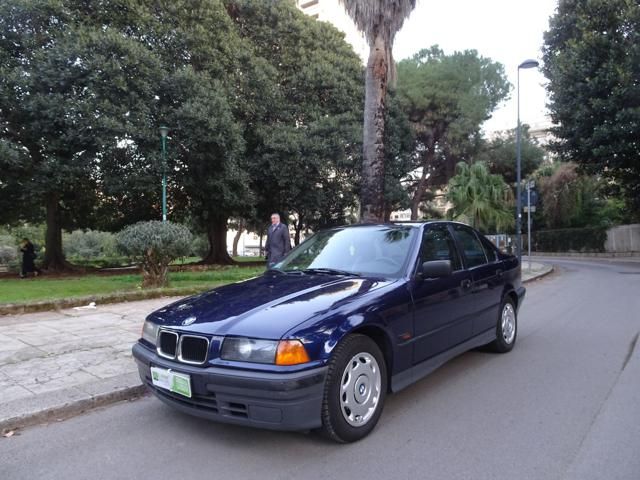 BMW 318 318I