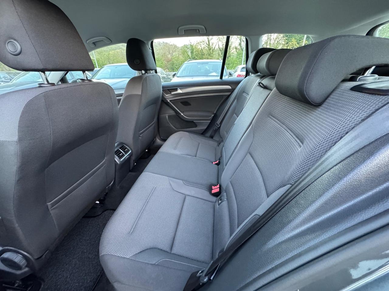 Volkswagen Golf Variant 1.5 TGI 130Cv DSG Business