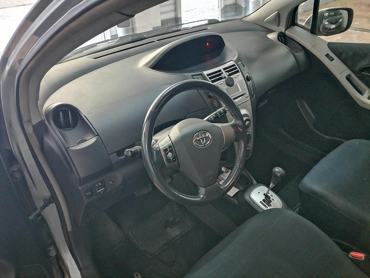 Toyota Yaris 1.4 D4D 90 Cv Sol cambio automatico