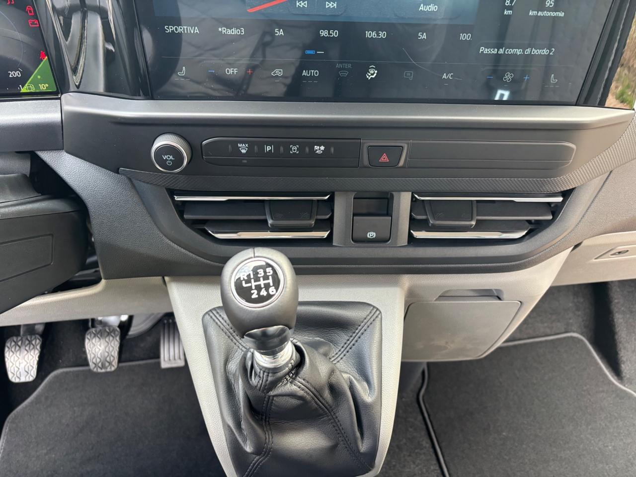 Ford Transit Custom doppia cabina 6 Posti titanum 320 L2H1 PRONTA CONSEGNA