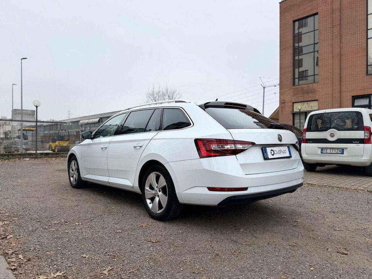 Skoda Superb Wagon Superb wagon 2.0 tdi Style 150cv dsg my18