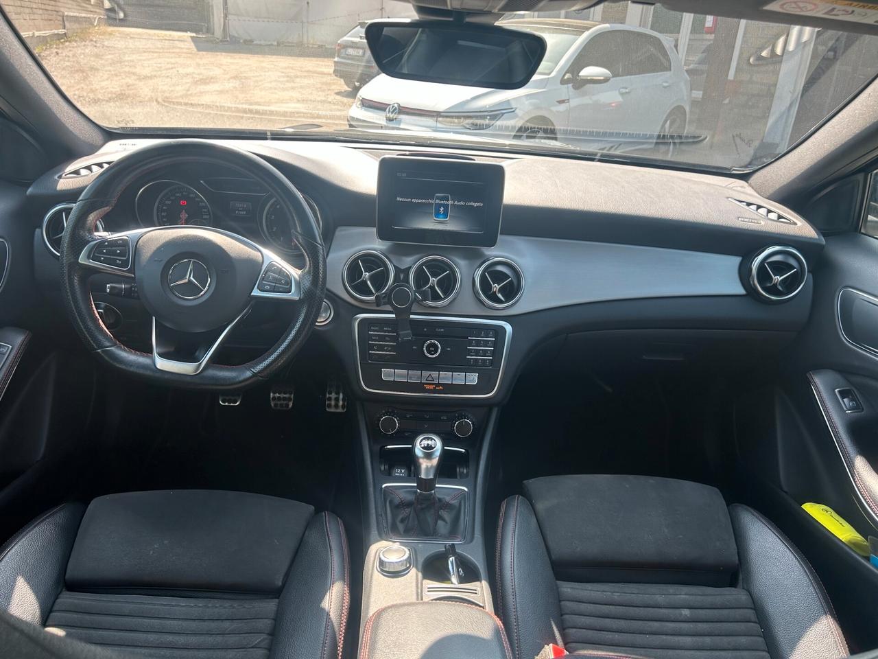 Mercedes-benz GLA 180 GLA 180 Premium Allestimento AMG