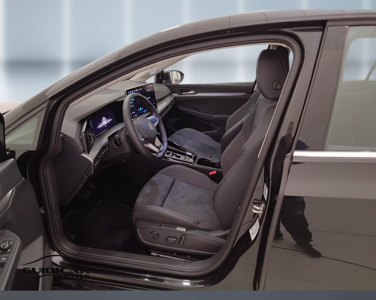 VOLKSWAGEN Golf VIII 2024 - Golf 2.0 tdi Style 150cv dsg