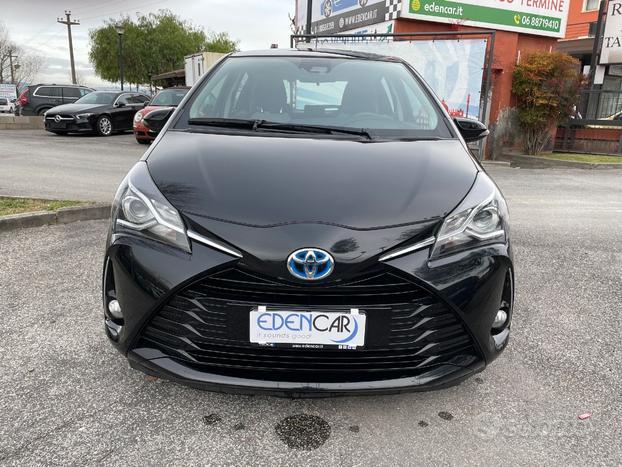 Toyota Yaris hybrid 5p Business