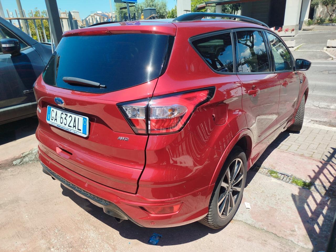KUGA ST-LINE AWD 150cv *PREZZO VERO* AUTOMATICA- IVA DEDUCIBILE