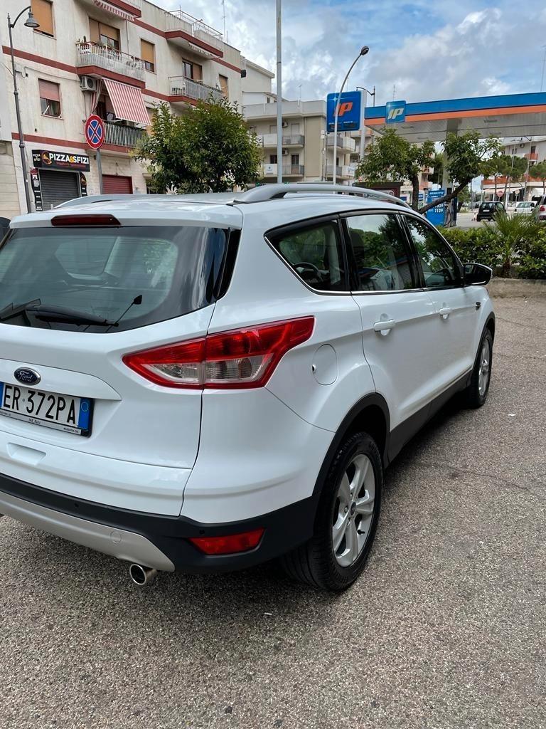 Ford Kuga 2.0 TDCI 2WD Titanium