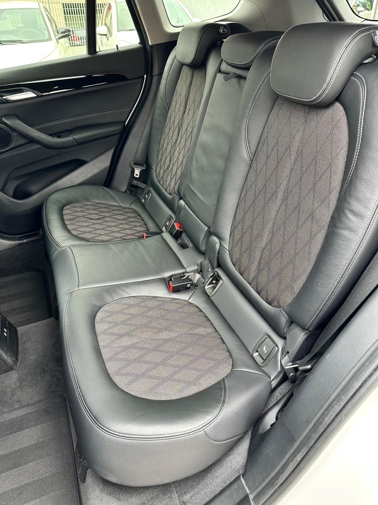 Bmw X1 sDrive18d xLine Aut - Km Certificati