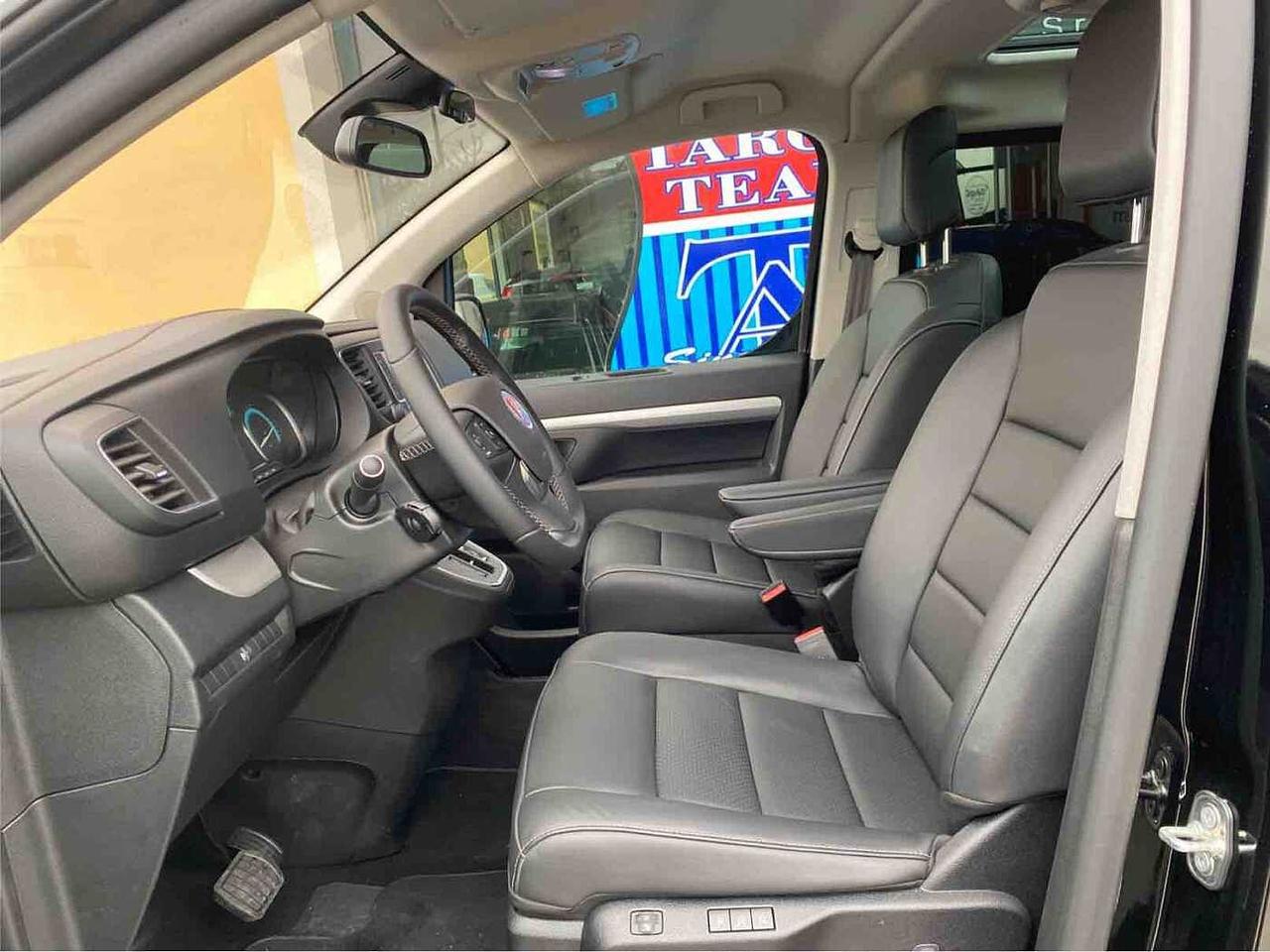 Fiat E-Ulysse 136CV 75kWh Long Lounge