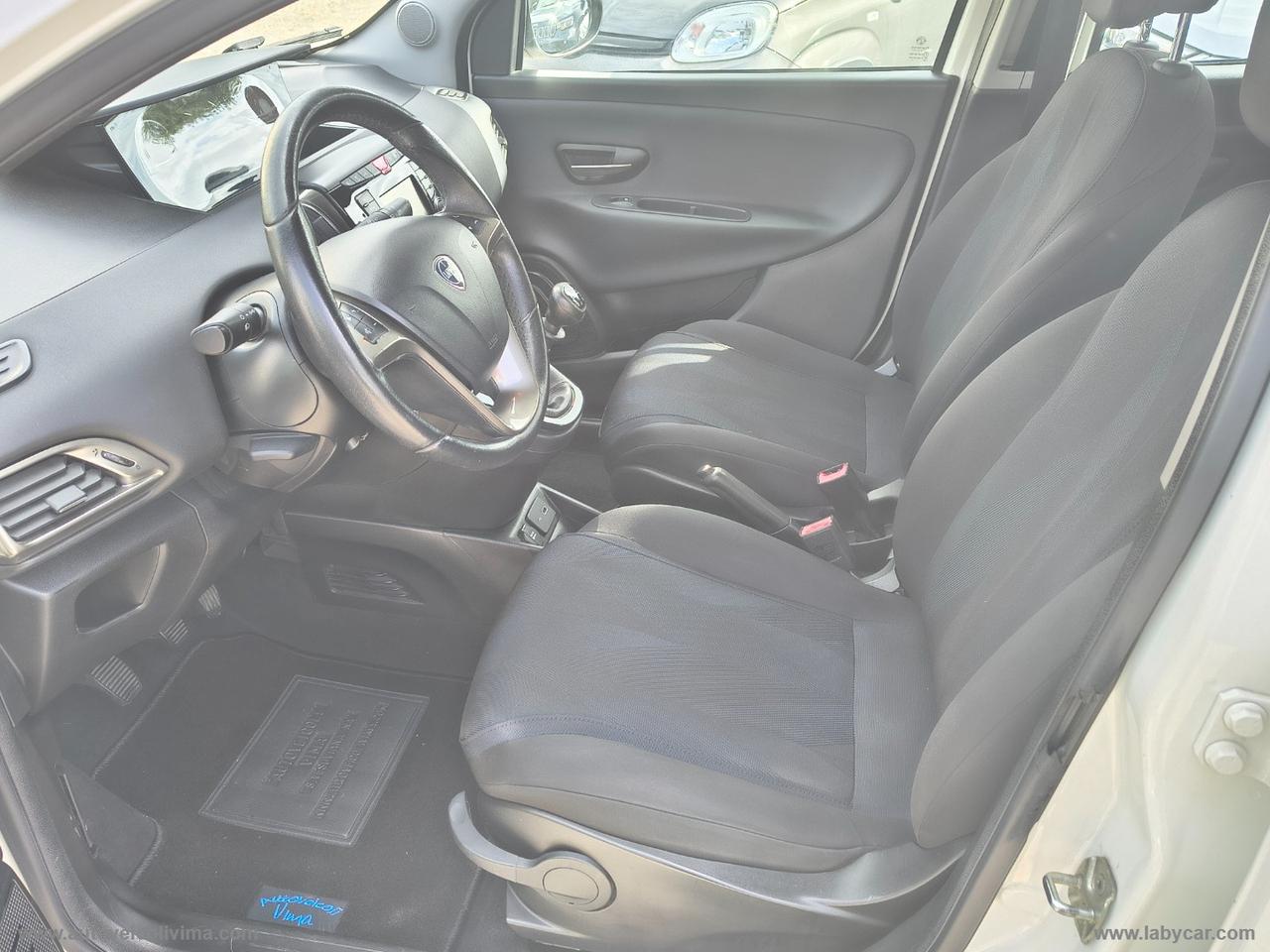 LANCIA Ypsilon 1.2 69 CV 5p. S&S Gold