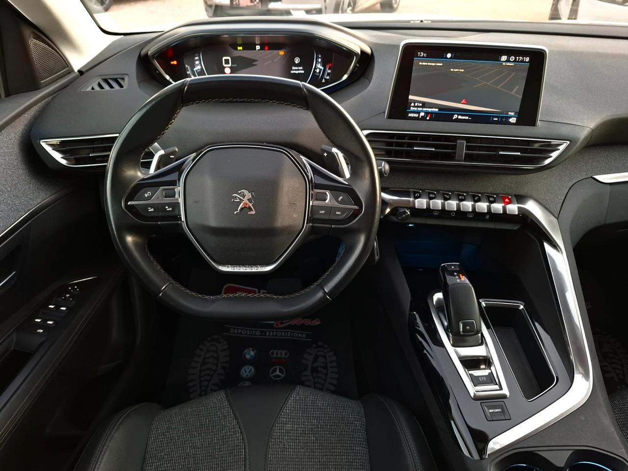 Peugeot 3008-1.5HDi 130CV- Allure*LED*NAVI*RADAR