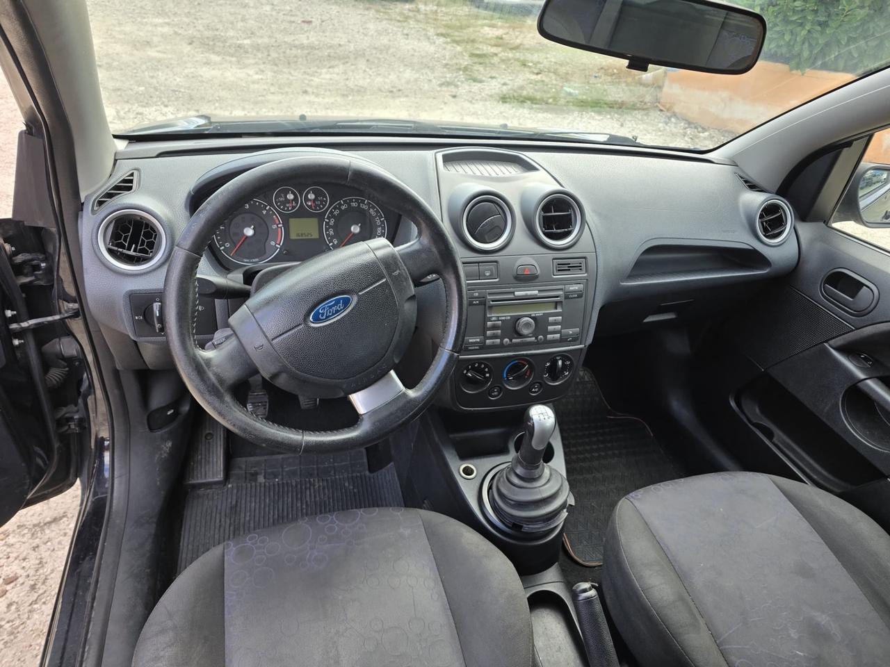 Ford Fiesta 1.6 TDCi 5p. Ghia