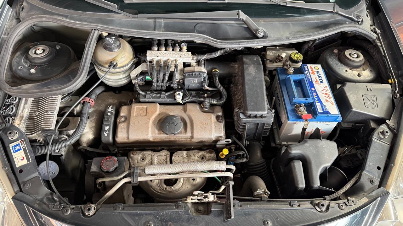 Peugeot 206 Plus 1.1 60CV 5p. Urban ECO GPL