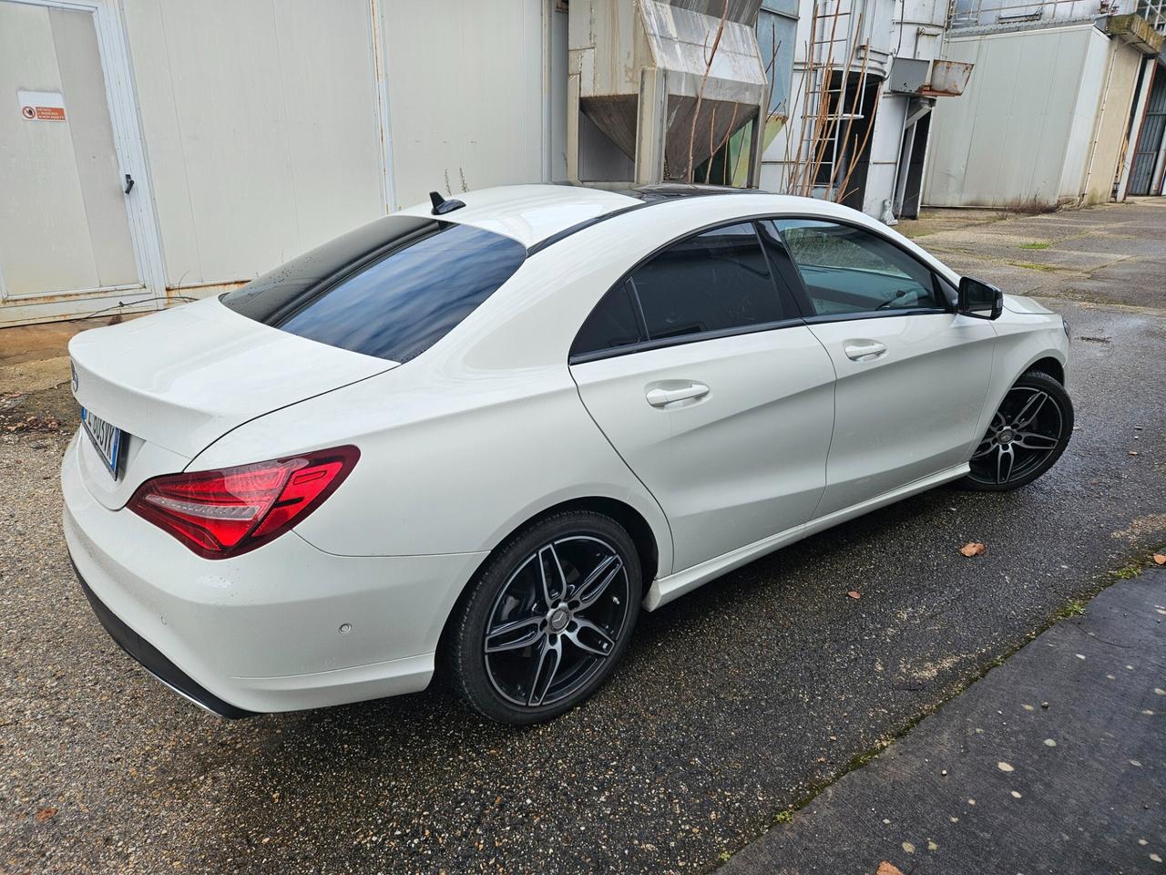 Mercedes-benz CLA 180 Premium
