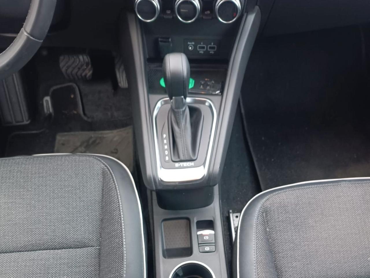 Renault Captur Full Hybrid E-Tech 145 CV Techno