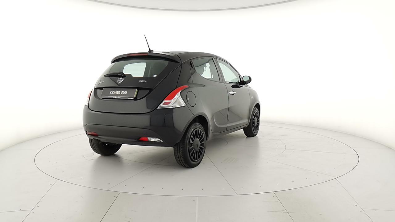 LANCIA Ypsilon III 2021 - Ypsilon 1.0 firefly hybrid Silver s&s 70cv