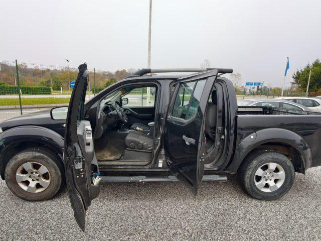 NISSAN Navara 2.5 dCi 4 porte Double Cab SE