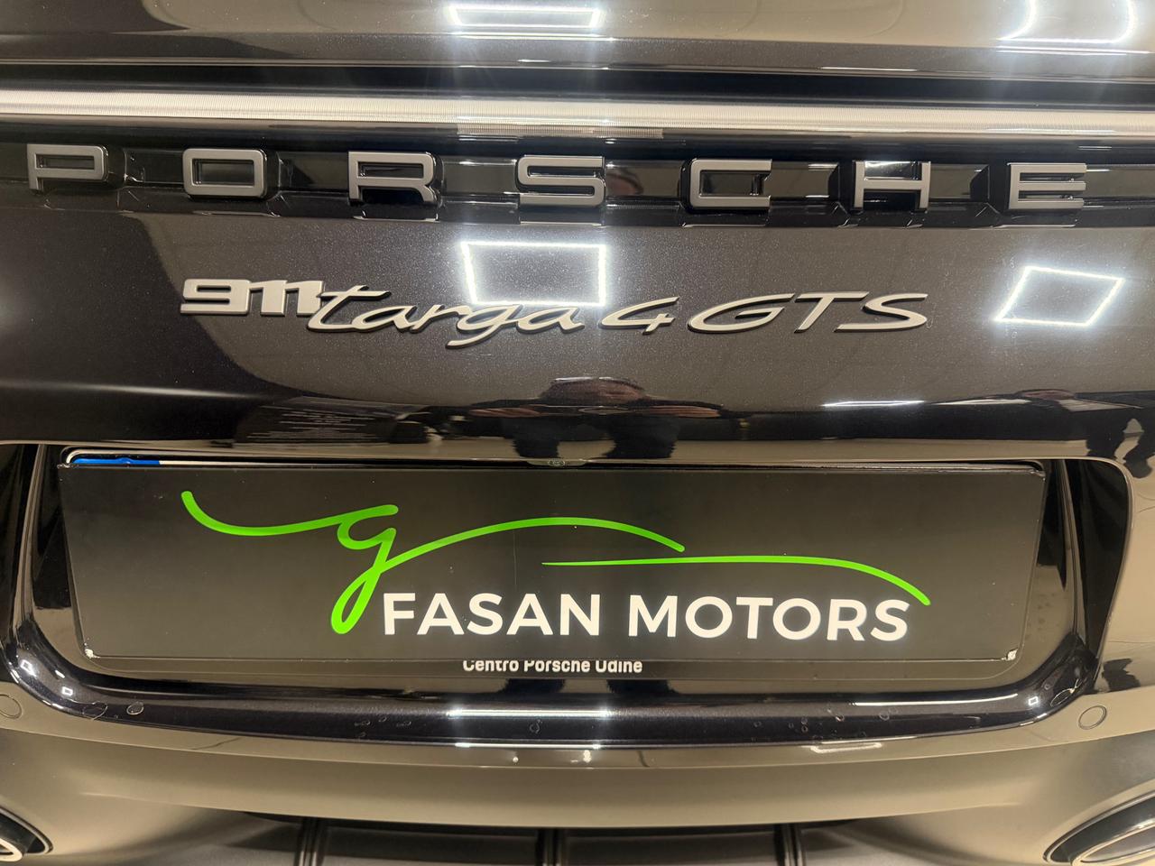 Porsche 911 Targa 3.0 4 GTS auto