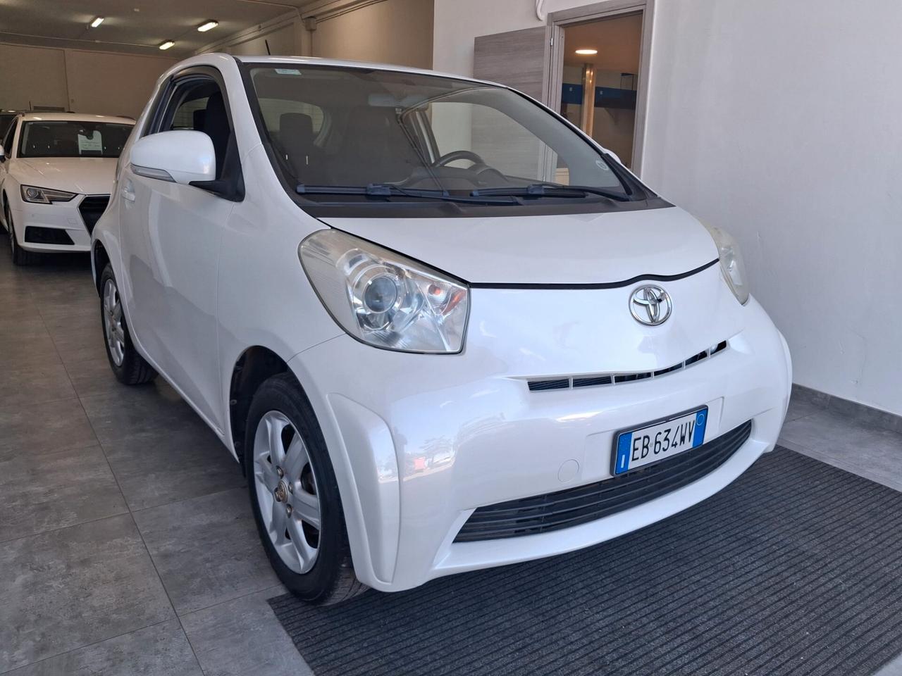 Toyota iQ 1.0 Sol