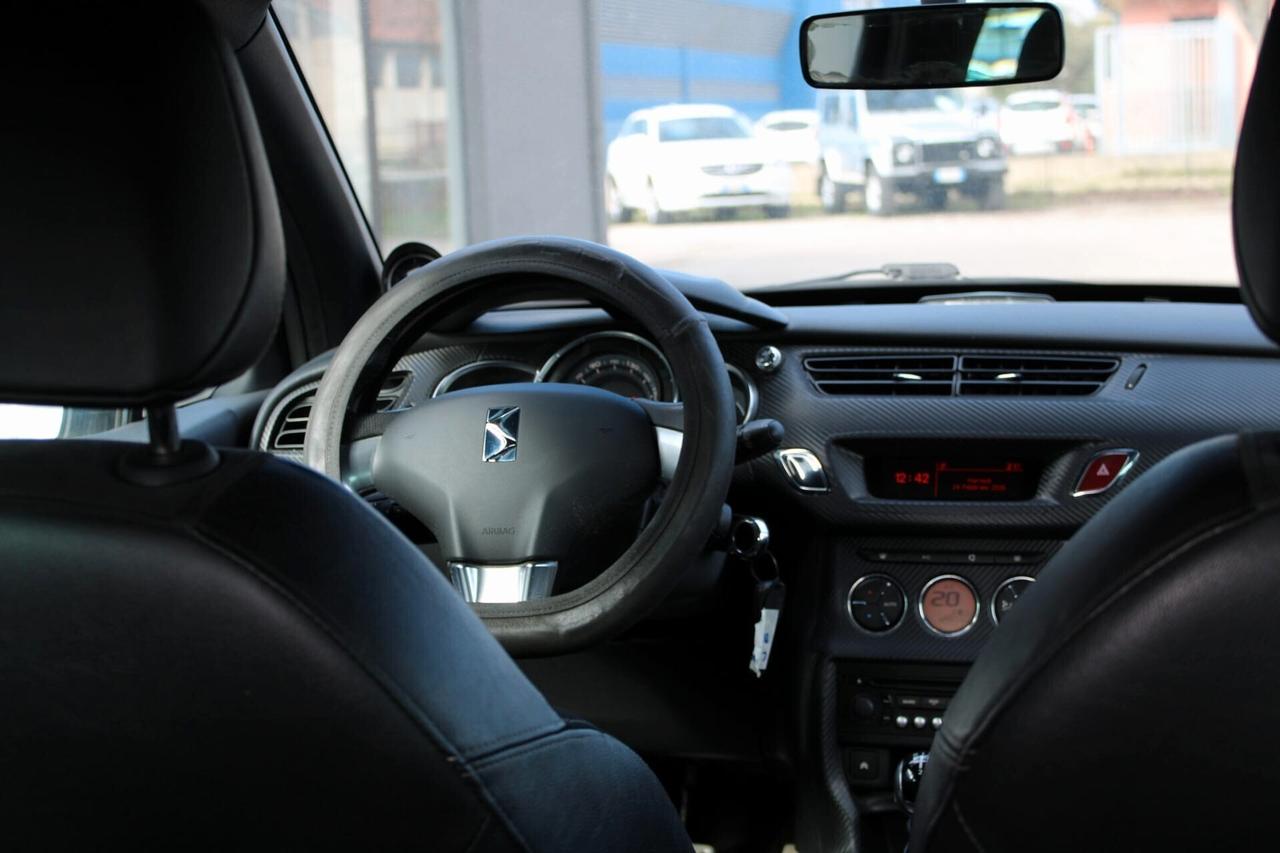 Ds DS3 3 1.6 THP 155 Just Black