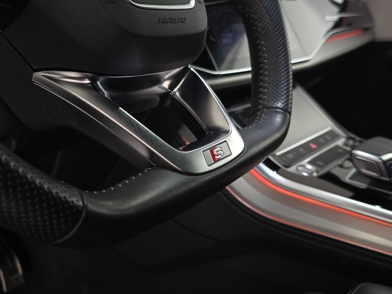 Audi Q8 55 3.0 tfsi mhev sport quattro tiptronic