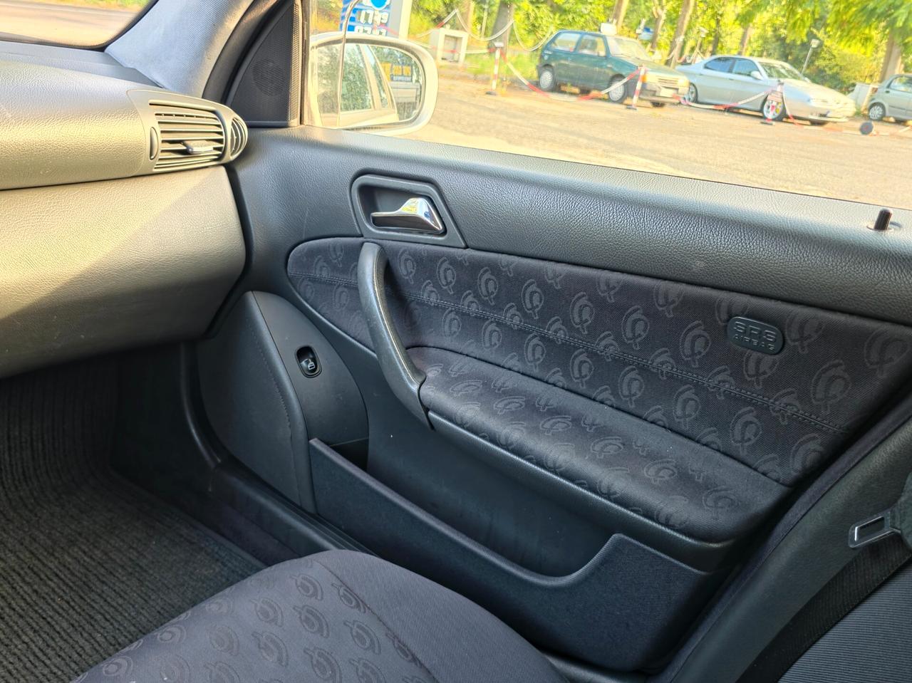 Mercedes-benz C 200 CDI cat Classic CV-122 E3 Manuale NEO 2003