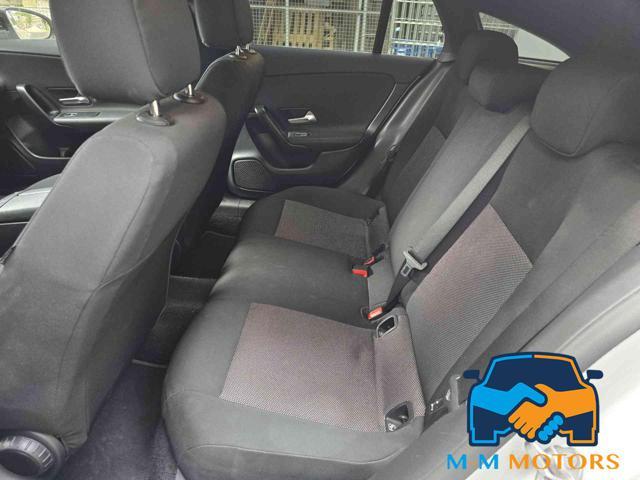 MERCEDES-BENZ CLA 180 d Automatic Shooting Brake Business