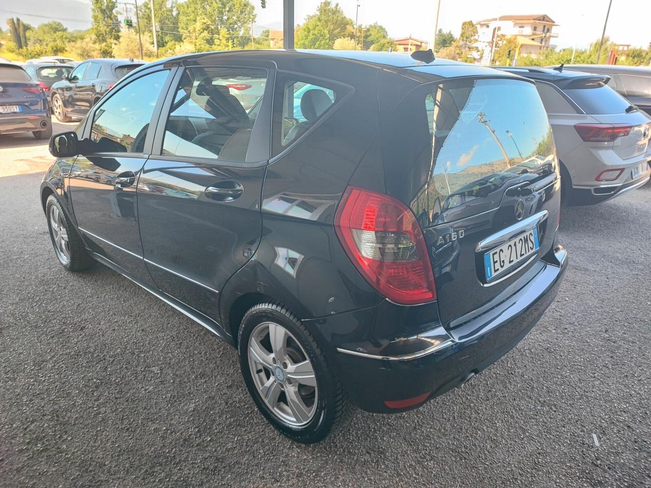 Mercedes-benz A 160 BlueEFFICIENCY Elegance
