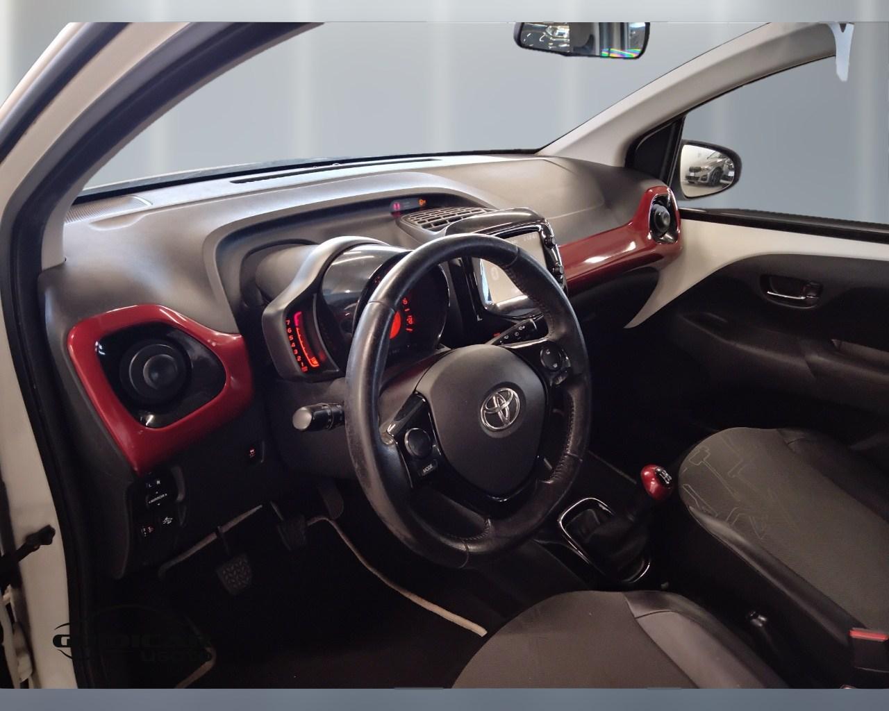 TOYOTA Aygo II 2014 - Aygo 5p 1.0 x-wave my15