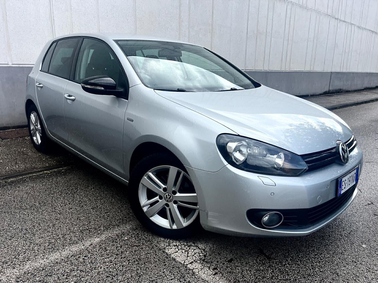 Volkswagen Golf 1.6 TDI(105cv)*NAVI*SEDILRISCALD*SENSORI