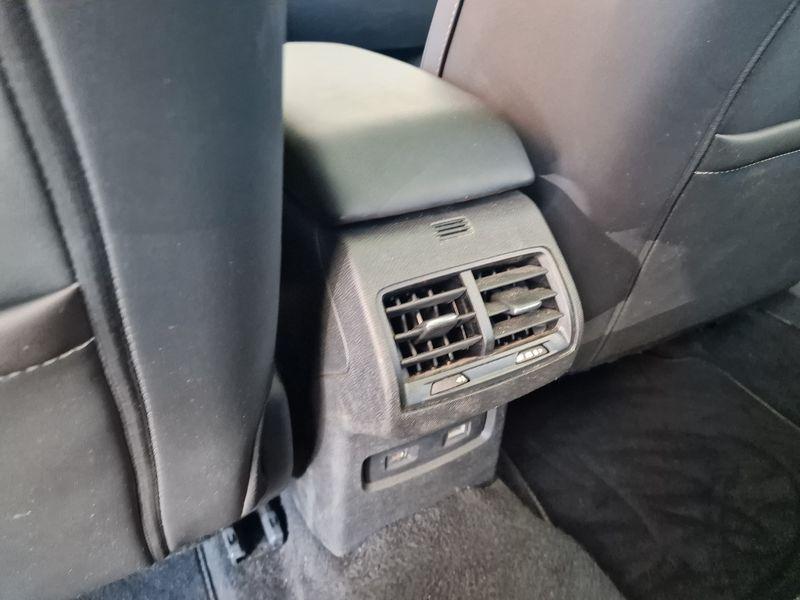 CITROEN E-C4 - E-C4 100kW Shine