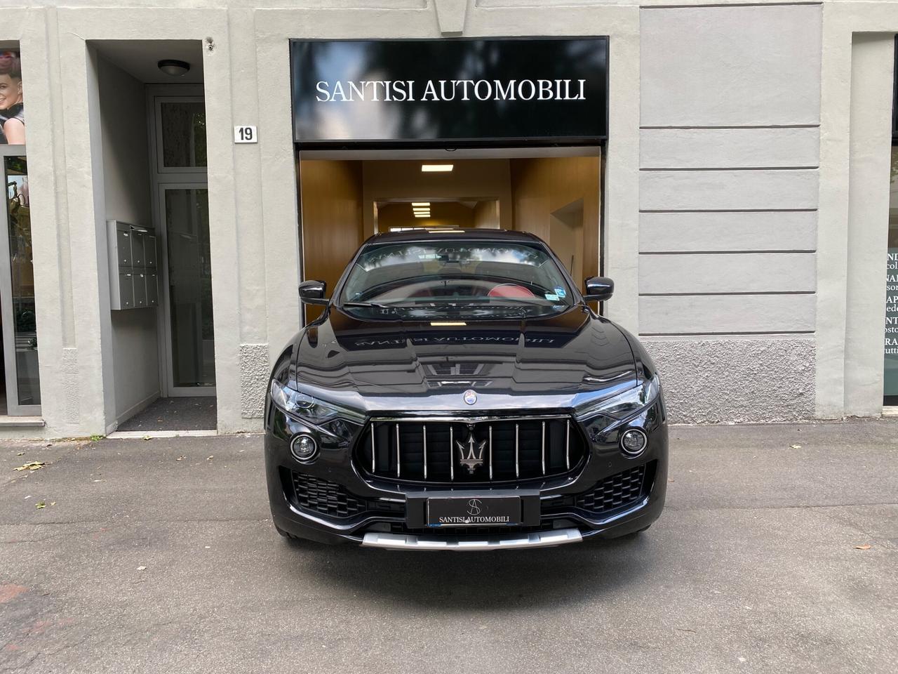 Maserati Levante 3.0 V6 275cv AWD Granlusso AUTO - 99.000KM!!!