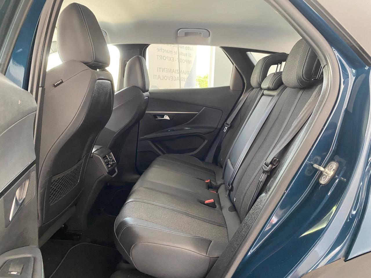 Peugeot 3008 130cv EAT8 GT PACK+F1 IVA 104 2023