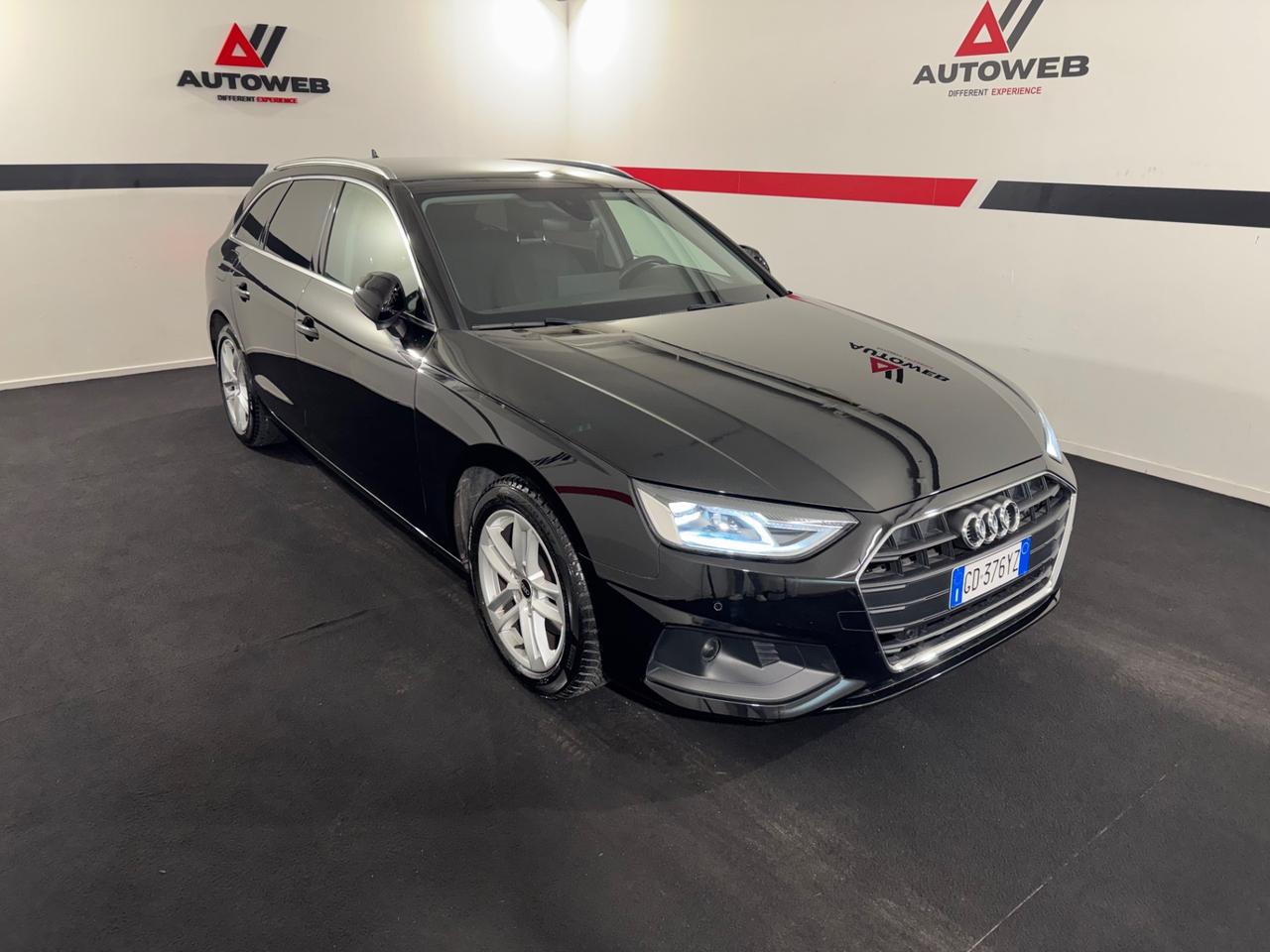 Audi A4 Avant 30 TDI/136 CV S tronic