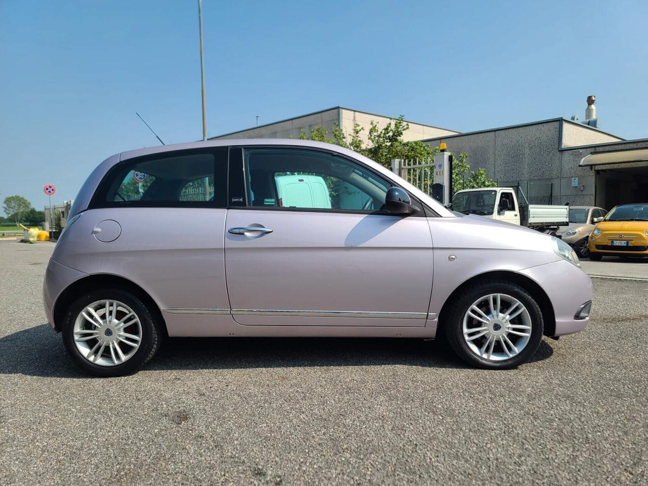 Lancia Ypsilon 1.4 Unyca Ecochic GPL X NEOPATENTATI