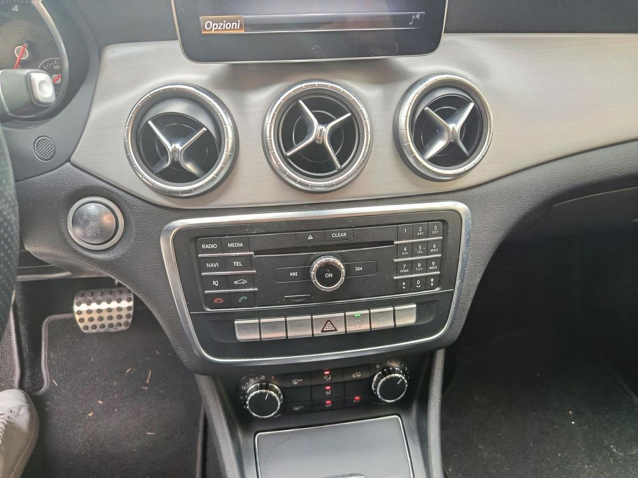 Mercedes-Benz CLA 200 Business Line CLA 200 #9325