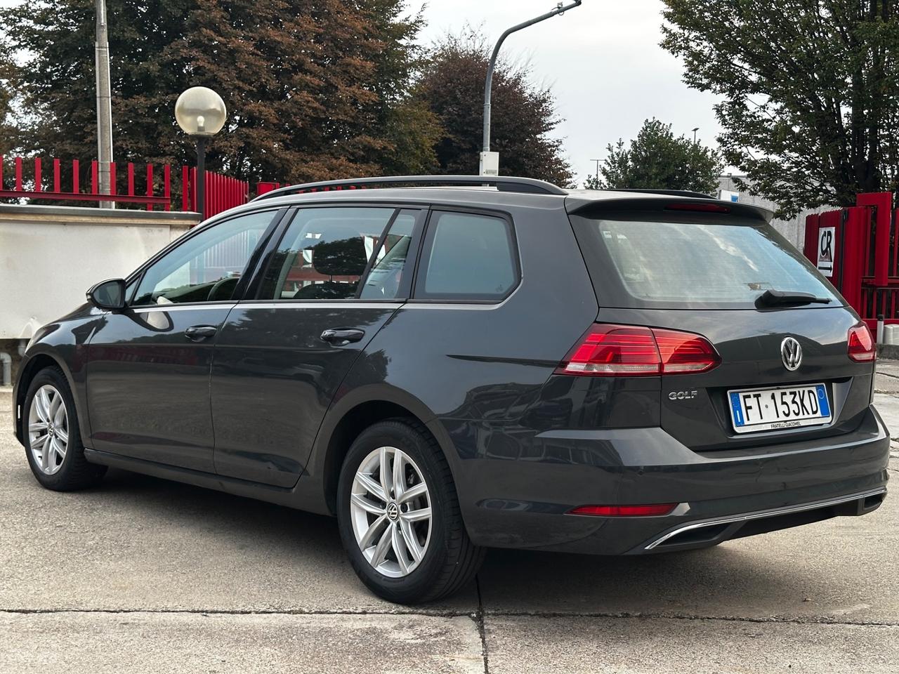 Volkswagen Golf Variant 1.0 TSI 115 CV Business BlueMotion Tech.