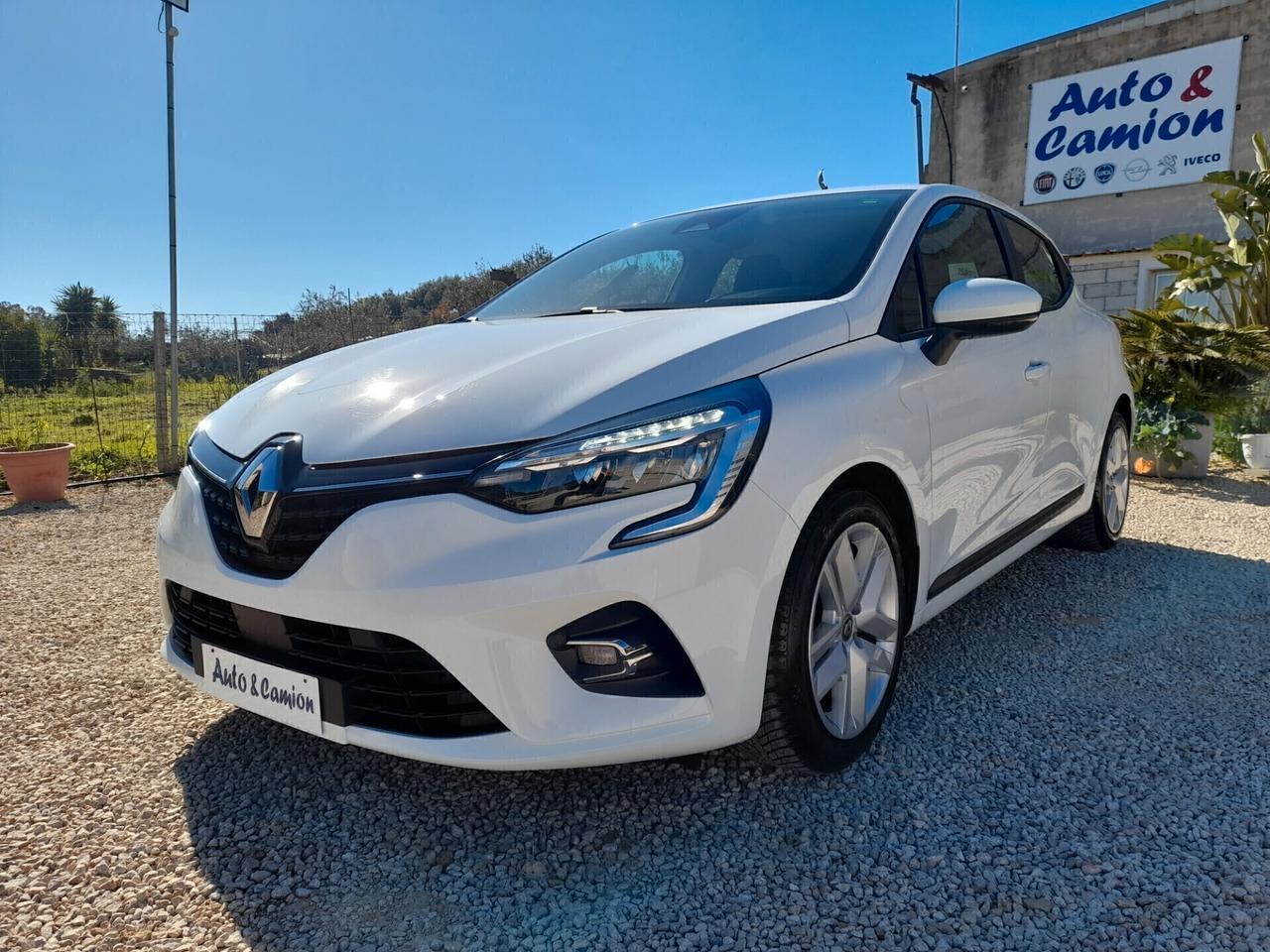 Renault Clio TCe 90 CV SOLO 92000KM NEOPATENTATI