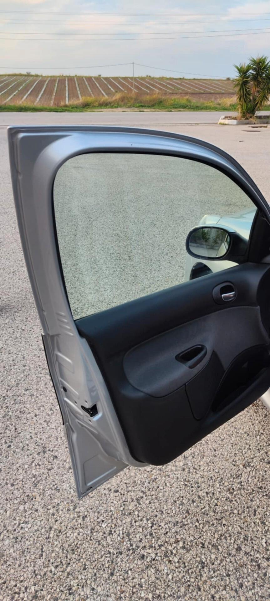 Peugeot 206 Plus 1.1 60CV 5p. Energie GPL