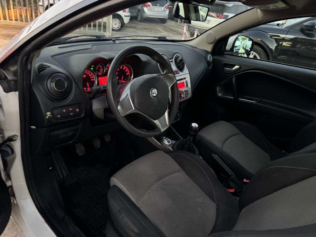 Alfa Romeo MiTo 1.4 105 CV M.air S&S Distinctive Sport Pack