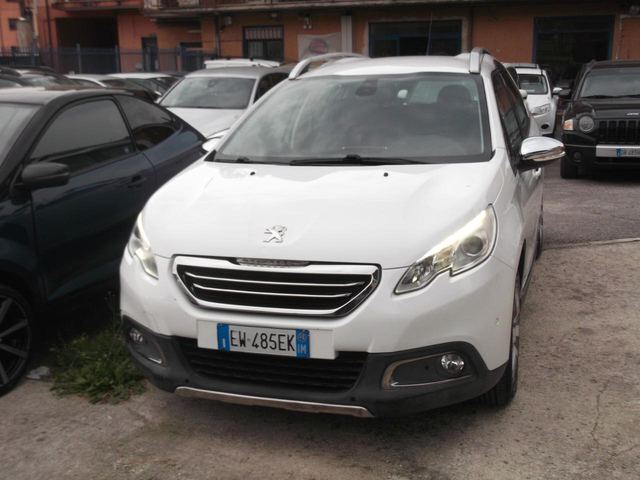 Peugeot 2008 PureTech 82 Allure - 01