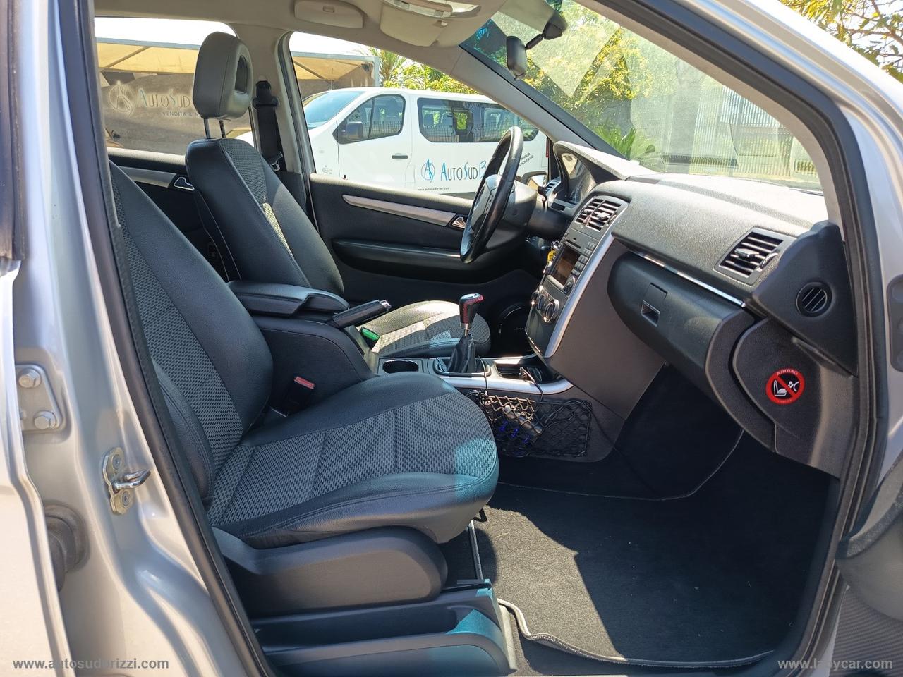 MERCEDES-BENZ B 200 CDI Premium