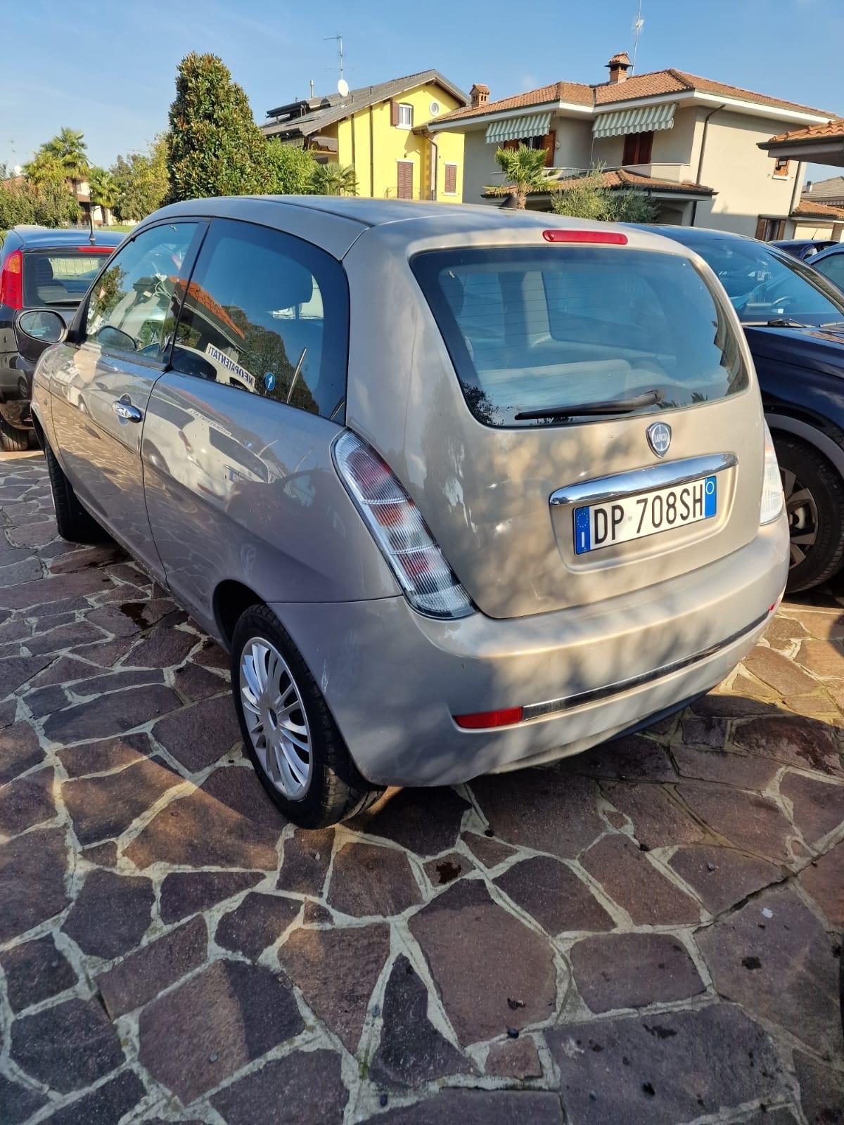 Lancia Ypsilon CLIMA NEOPATENTATI