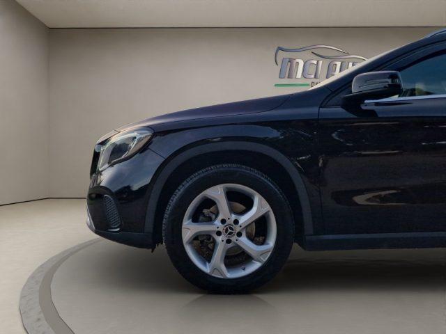 MERCEDES-BENZ GLA 200 d Automatic 4Matic Sport