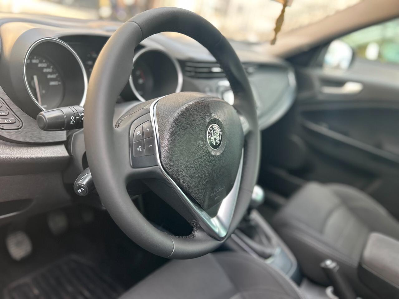 Alfa Romeo Giulietta 1.4 Turbo 120 CV GPL Super