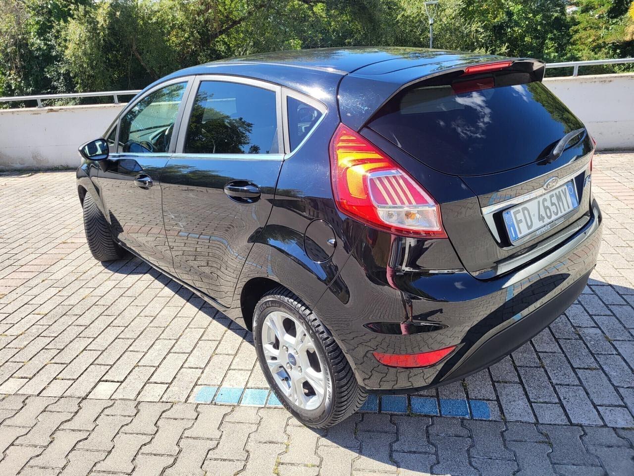 Ford FIESTA 1.4 GPL-UNICO PROPR-NAVI-3 REVISIONI